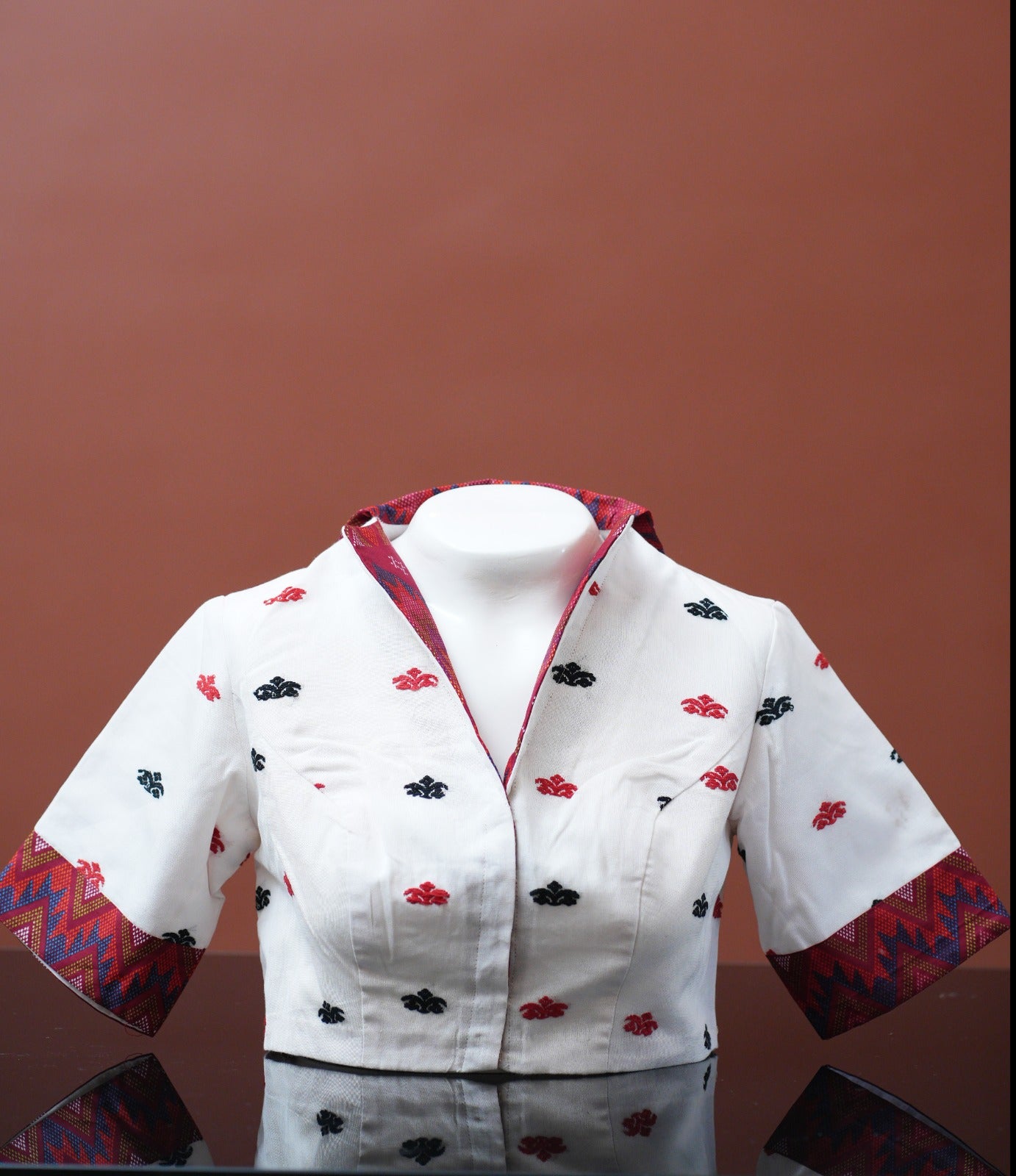 WHITE COLLARED ASSAMESE GOS BUTA DESIGNED BLOUSE