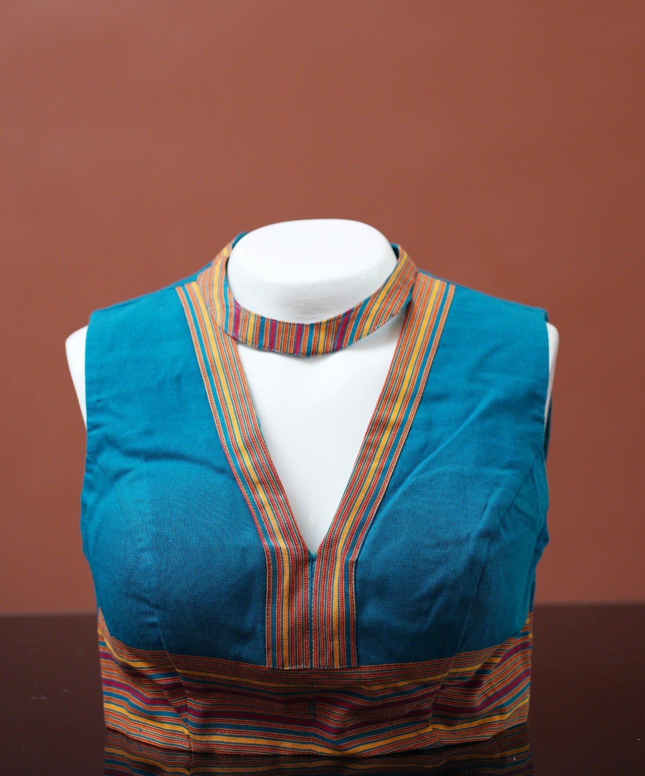 HALTER NECK CHOCKER STYLE BLOUSE WITH TIWA PATTERN