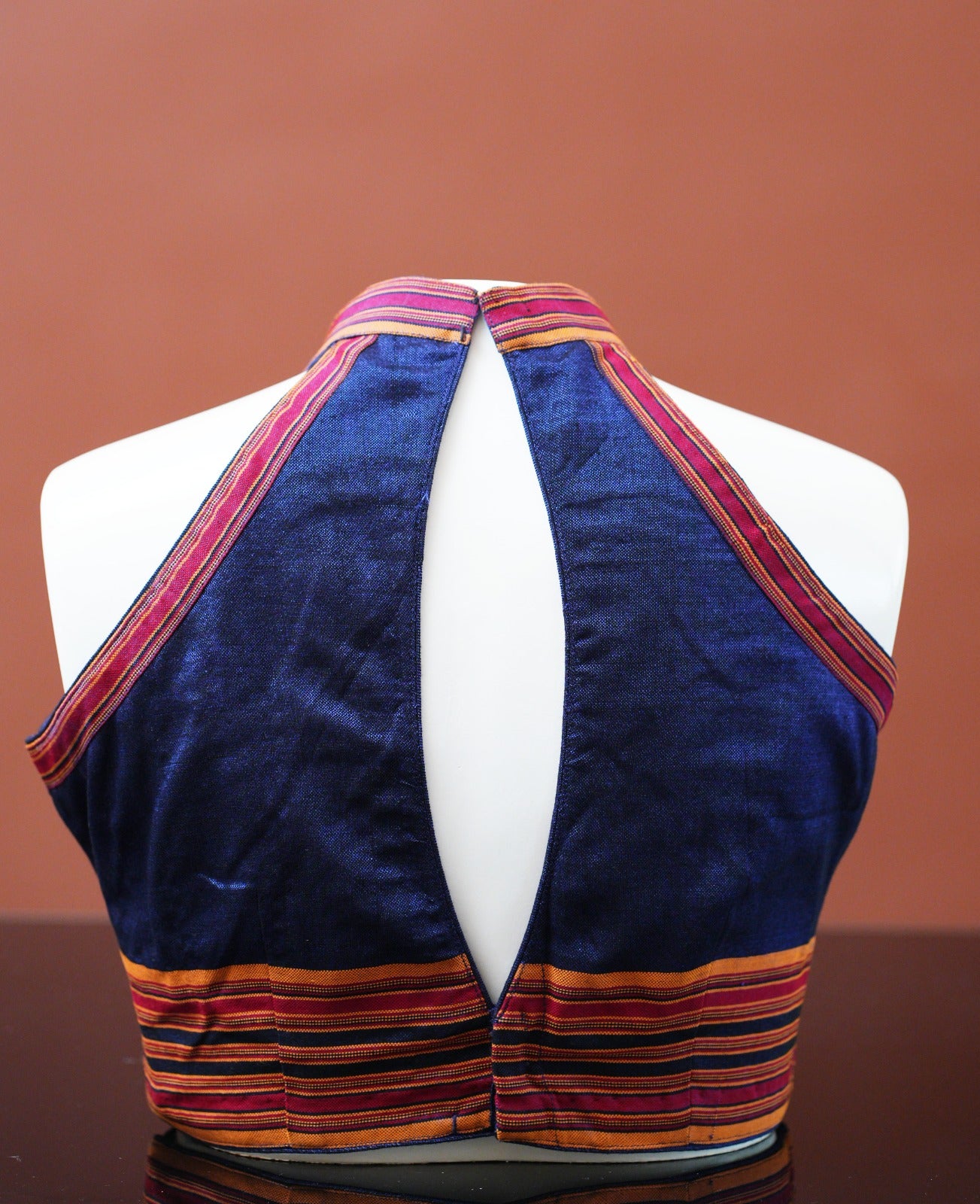 HALTERNECK BLOUSE WITH TIWA MOTIF